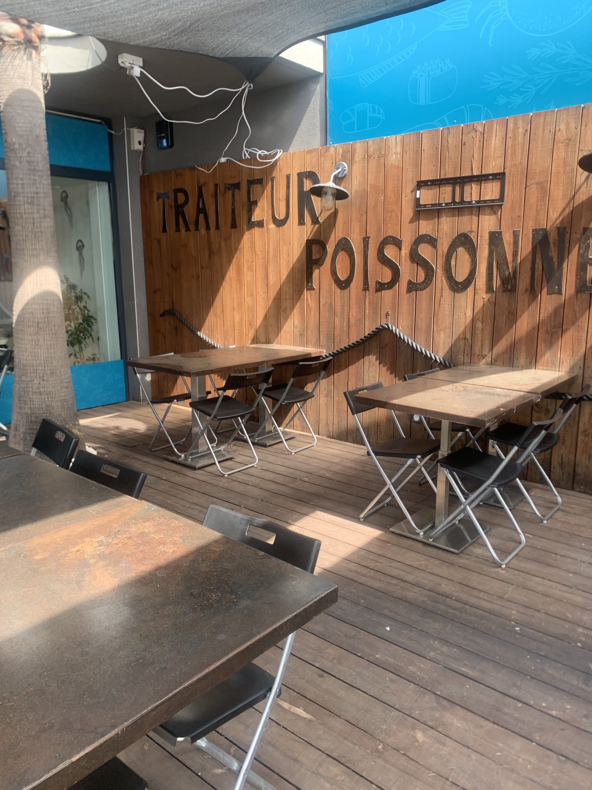 terrasse poissonnerie Villeneuve-de-la-Raho